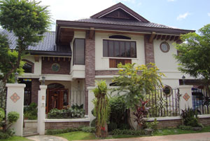 Santos Residence
